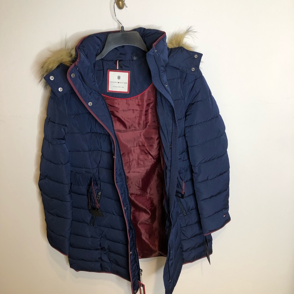 Tommy Hilfiger Women’s Navy Puffer Coat